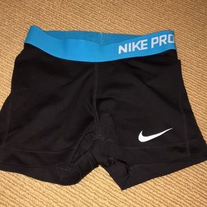 Black and blue nike pro spandex